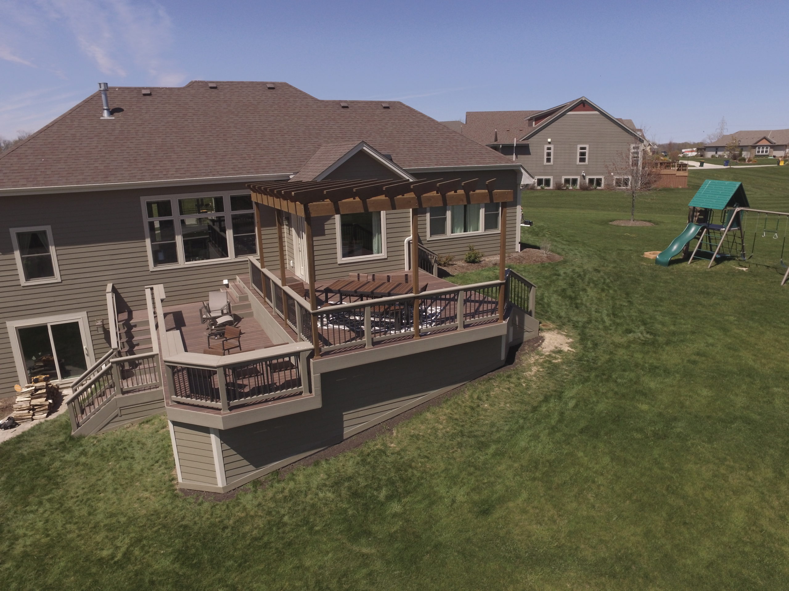 Multi-Level Deck w/ Pergola w/ Grill