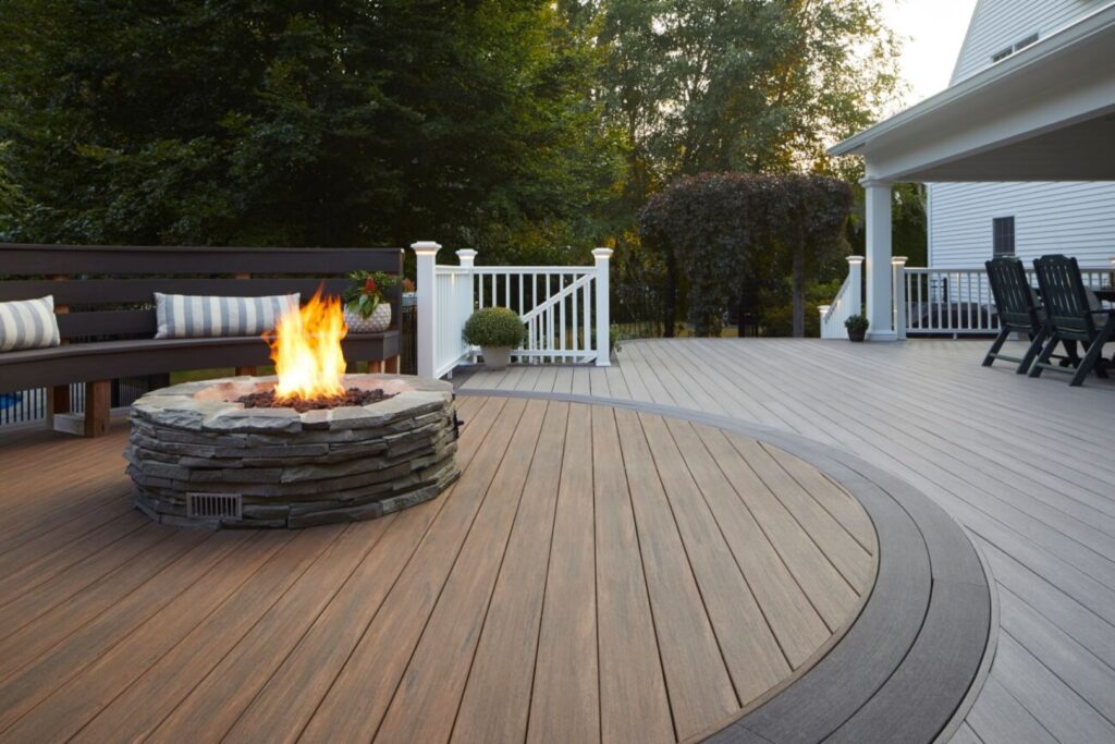 milwaukee-deck-outside