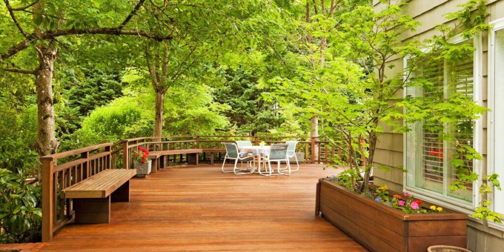 modern deck in the woods, Milwaukee, Madison, Deck Builders