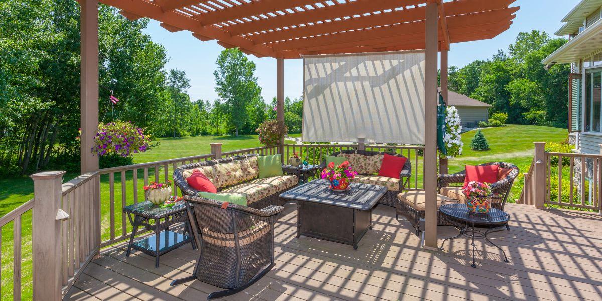 Custom Deck Designs & Style Options
