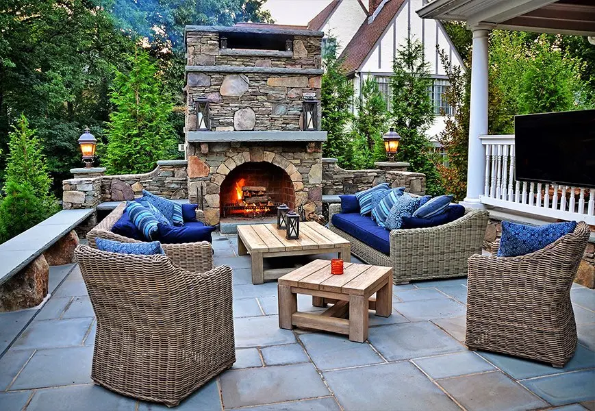 Why Choose Excel Custom Decks for Outdoor Living in Wisconsin?