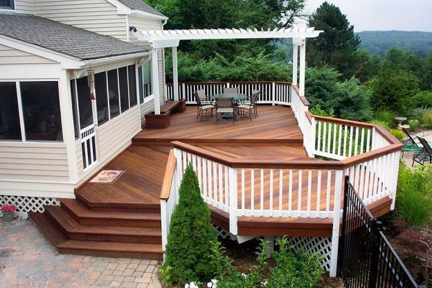 Why Choose Excel Custom Decks for Custom Decking in Wisconsin