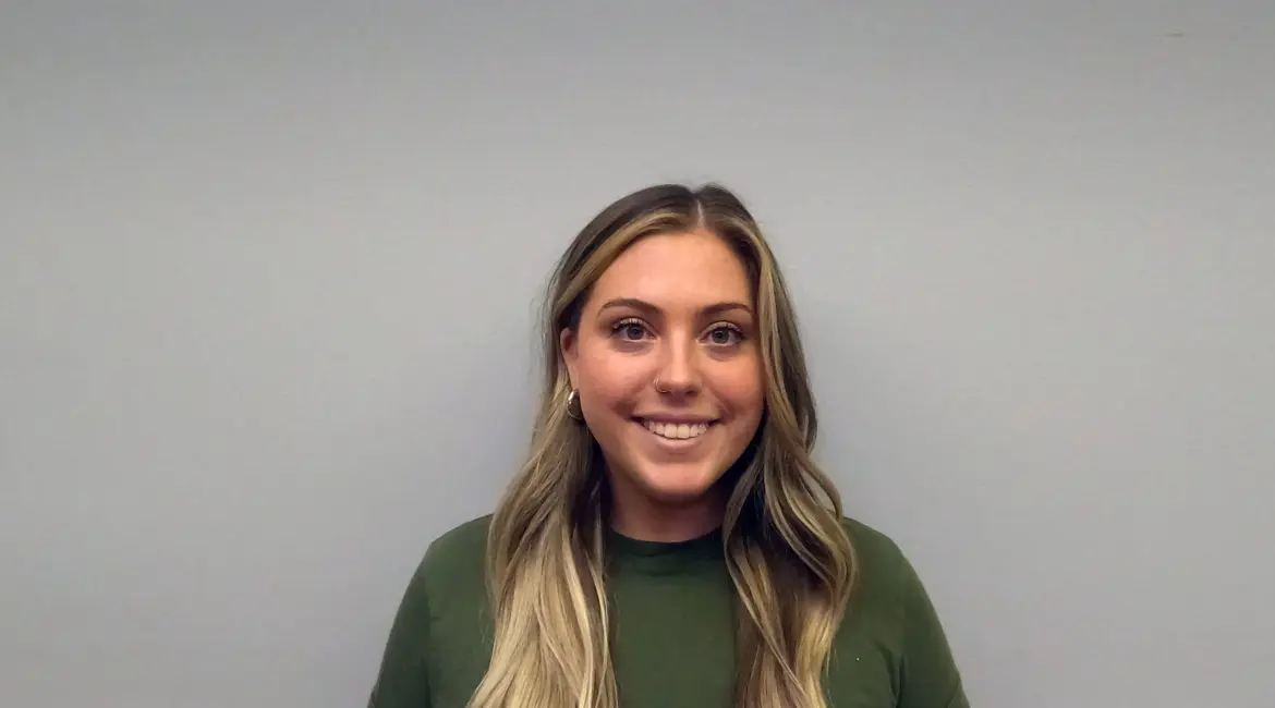 ashley-smith-office-manager-of-the-excel-custom-decks
